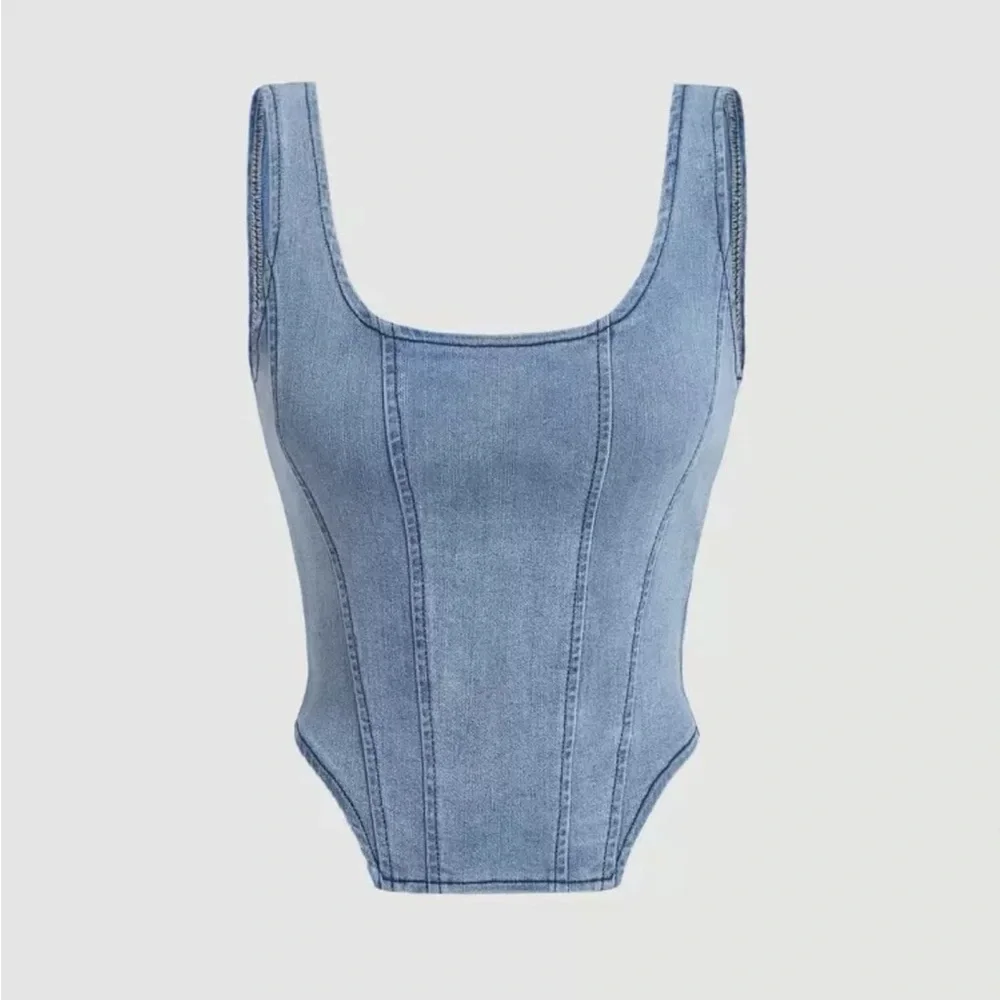 NWOT Blue Denim Cropped Paneled Fitted Sleeveless Bodice Style Zip Top - Picture 1 of 2